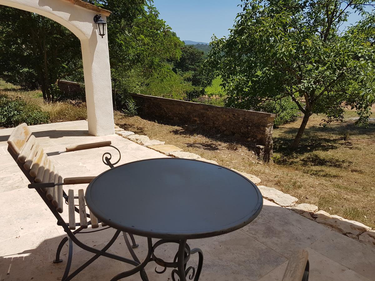 Le Domaine Saint Martin Bed & Breakfast Flassans-sur-Issole Екстериор снимка